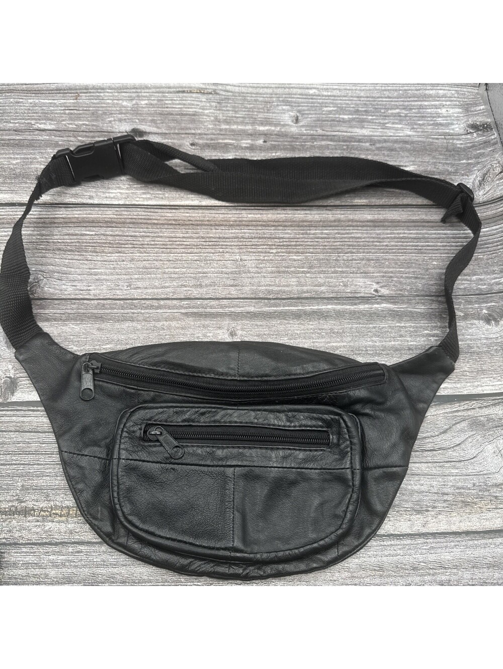 VTG Unisex Black Leather Fanny Pack Waist Travel Bag Multi Zippered Pockets EUC
